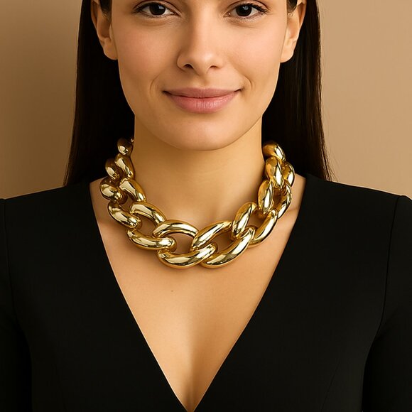 Statement Chunky Gold Tone Chain Link Necklace 15 In Plus 2 Inch Adjustable New - Picture 1 of 9